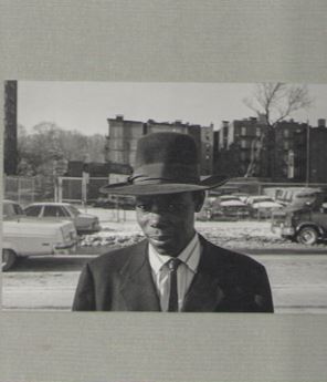 JOSE ANTONIO CARRERA. EN MEDIO DEL TIEMPO