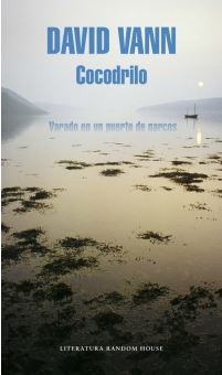 COCODRILO. VARADO EN UN PUERTO DE NARCOS