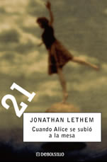 CUANDO ALICE SE SUBIO A LA MESA